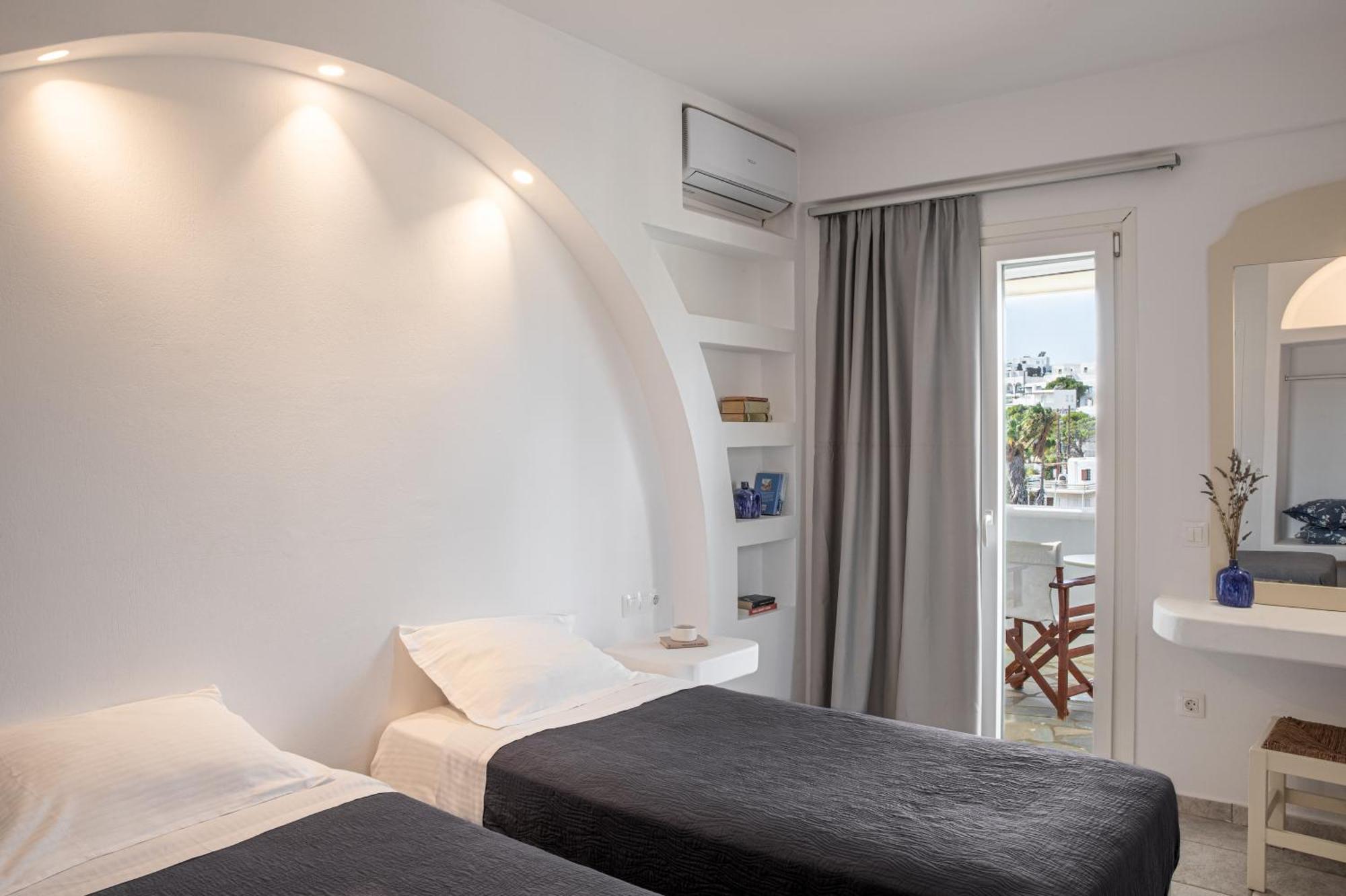 Aloni Hotel & Suites ปิโซ ลิวาดิ ภายนอก รูปภาพ